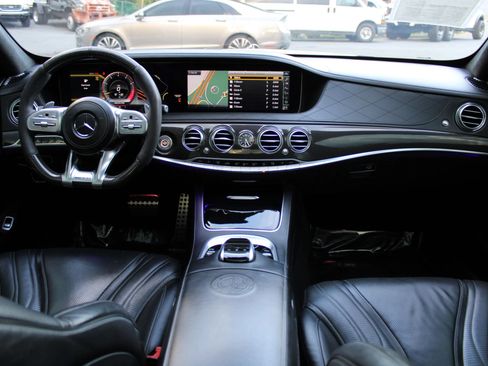 Used 2019 Mercedes-Benz S 63 AMG S 4MATIC Sedan image 11