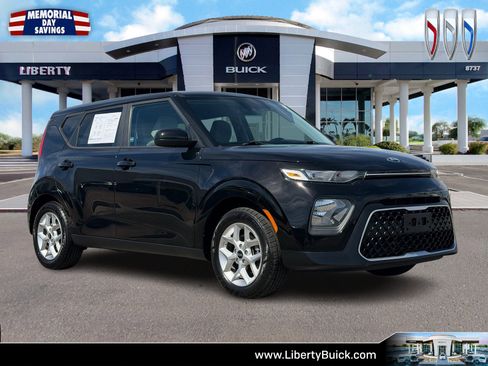 Used 2020 Kia Soul S FWD image 1
