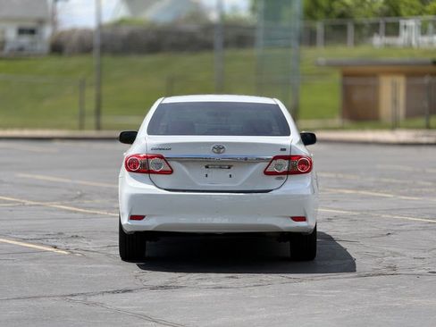 Used 2013 Toyota Corolla LE FWD image 6