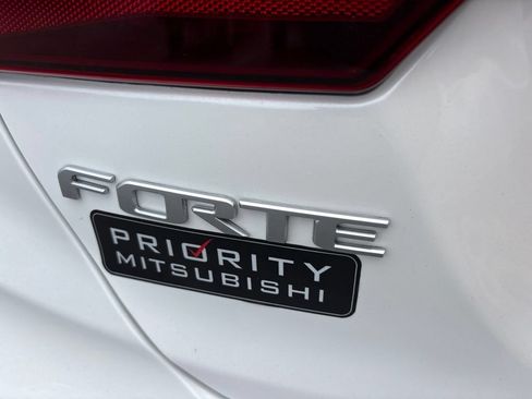 Used 2024 Kia Forte LXS w/ LXS Technology Package FWD image 28