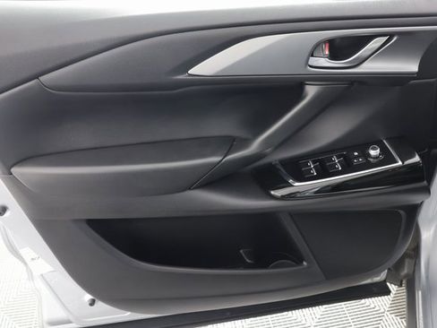 Used 2023 MAZDA CX-9 Touring image 28