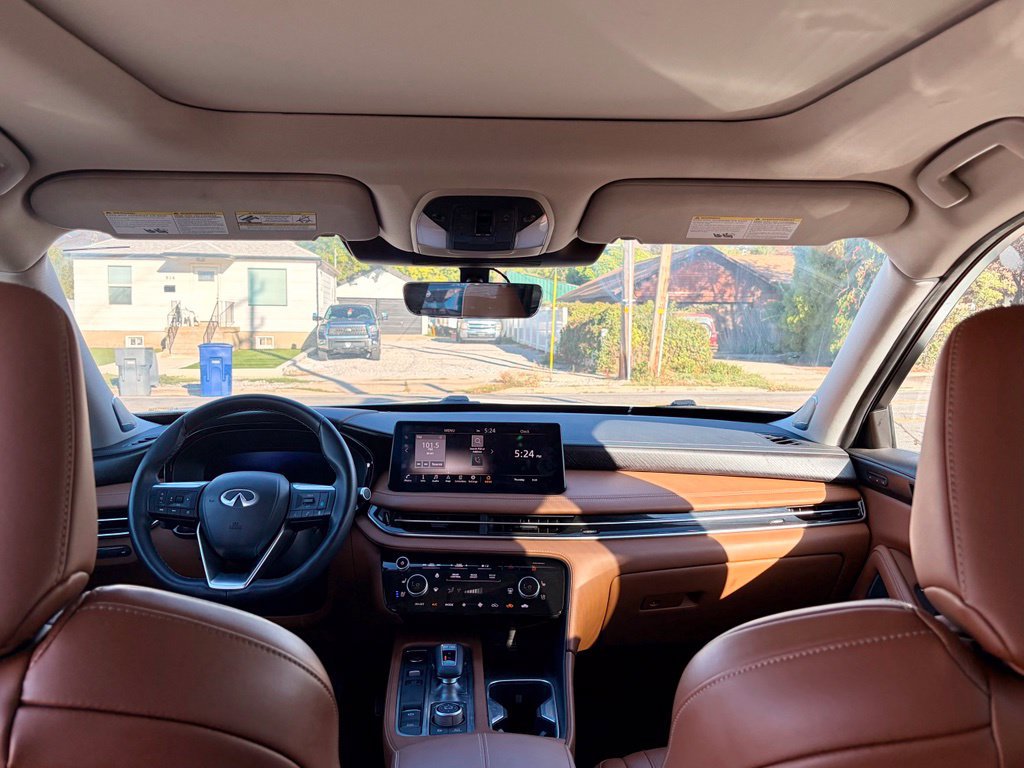 Used 2023 INFINITI QX60 Sensory w/ Cargo Package AWD/4WD image 7