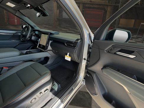 New 2026 GMC Acadia AT4 w/ Super Cruise Package image 16