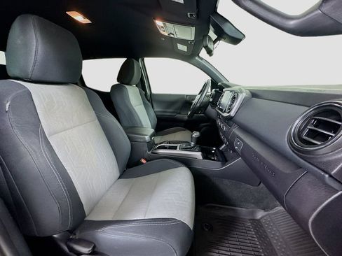 Used 2021 Toyota Tacoma TRD Sport image 23