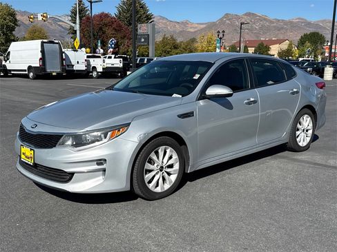 Used 2017 Kia Optima LX w/ Option Group 014 image 4