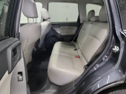 Used 2015 Subaru Forester 2.5i Premium w/ All-Weather Package AWD/4WD image 28