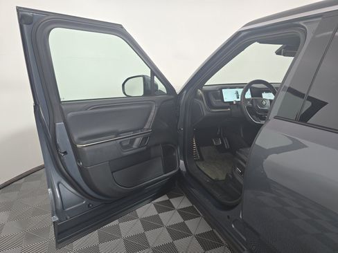Used 2024 Rivian R1S Adventure AWD/4WD image 16