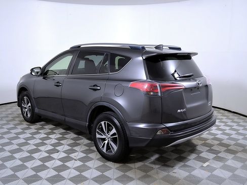 Used 2017 Toyota RAV4 XLE w/ All Weather Liner Package AWD/4WD image 9