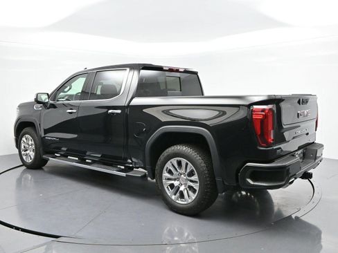 Used 2025 GMC Sierra 1500 Denali AWD/4WD image 5