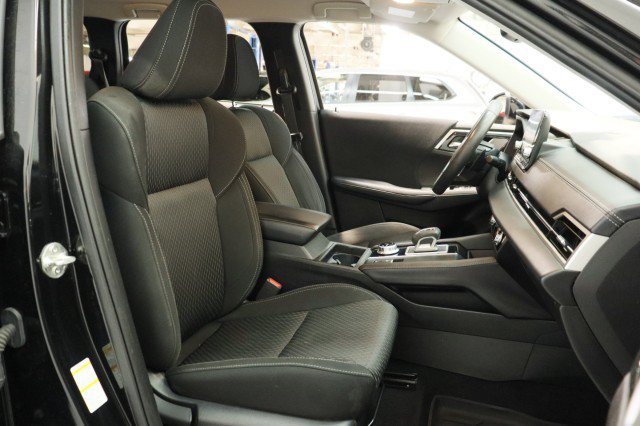 Used 2024 Mitsubishi Outlander ES FWD image 23