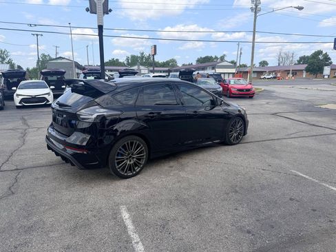 Used 2017 Ford Focus RS AWD/4WD image 7