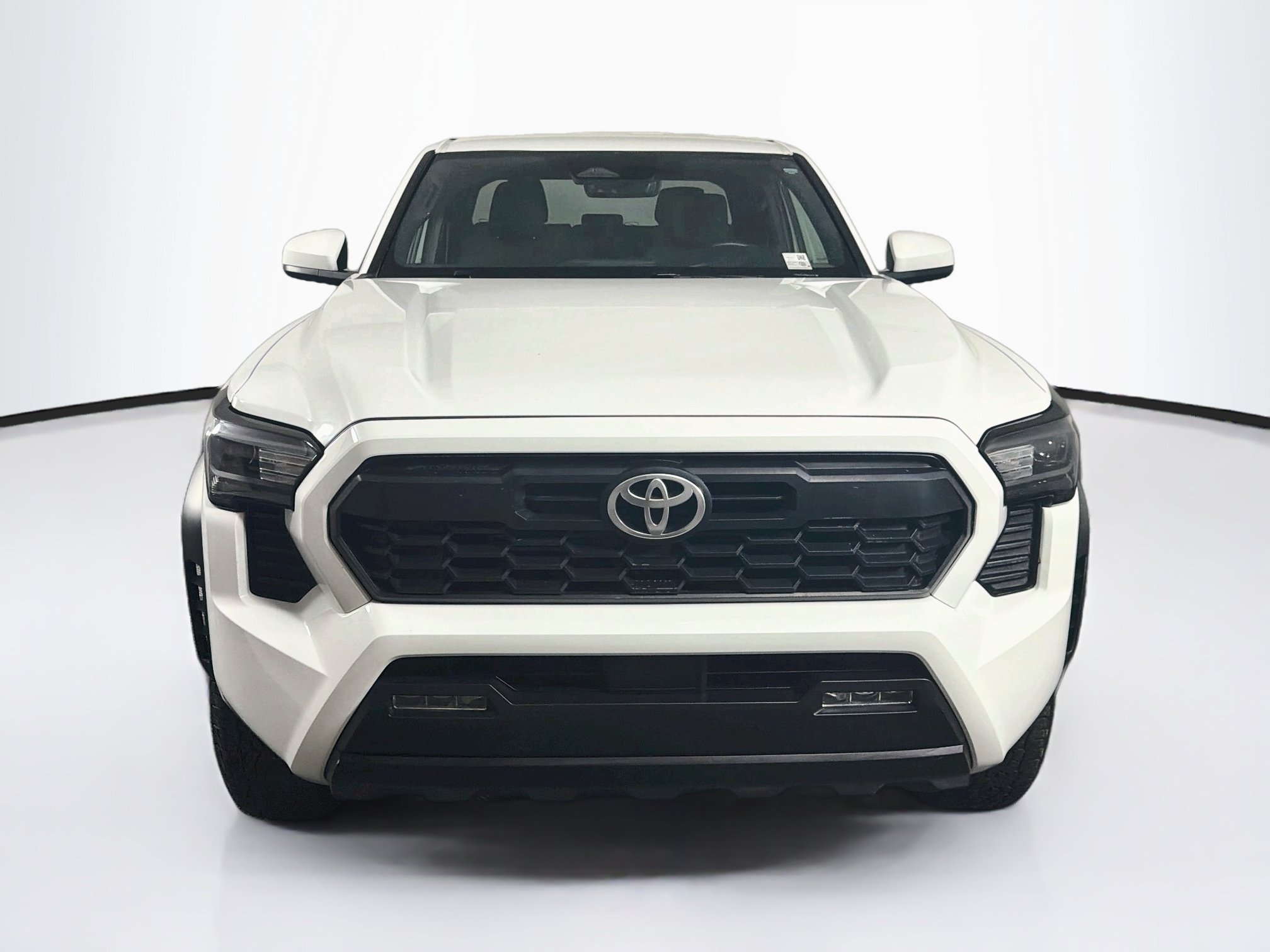 Used 2024 Toyota Tacoma TRD Off-Road AWD/4WD image 2