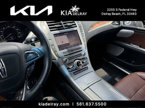 Used 2020 Lincoln MKZ Reserve w/ Luxury Package FWD image 27