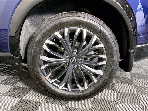 New 2025 Nissan Rogue Platinum image 18