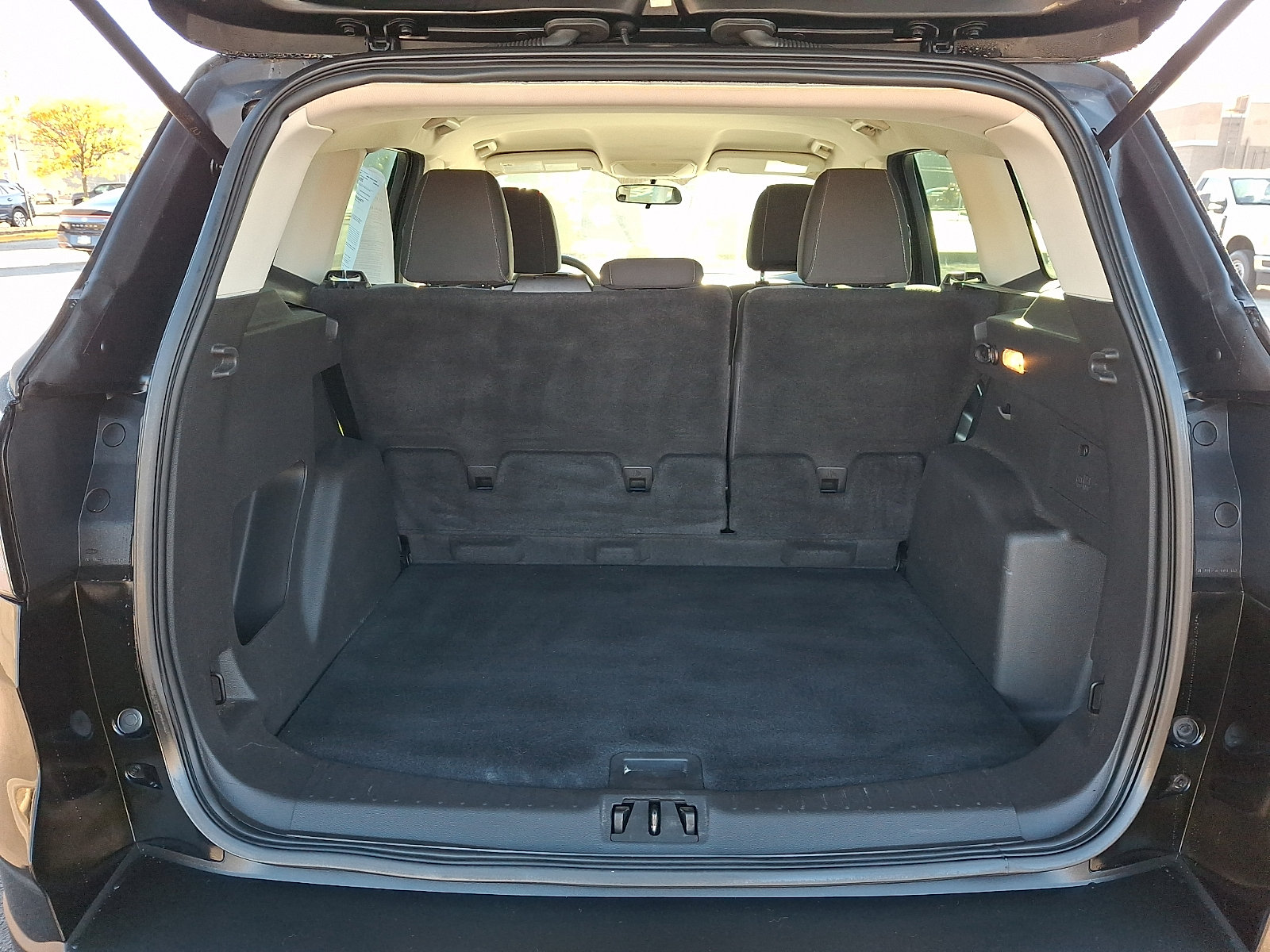 Used 2017 Ford Escape S FWD image 27