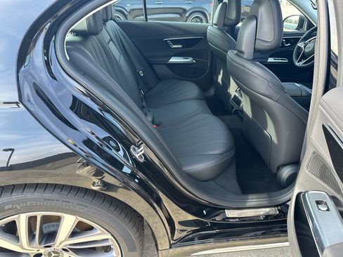 New 2026 Mercedes-Benz E 350 4MATIC Sedan image 17