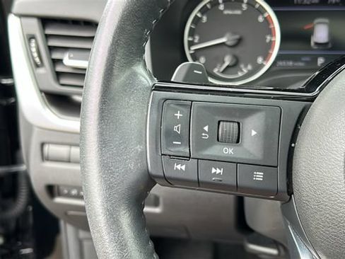 Certified 2023 Nissan Rogue SV w/ SV Premium B Package AWD/4WD image 13