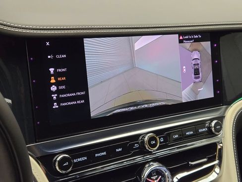 Certified 2024 Bentley Flying Spur W12 AWD/4WD image 38