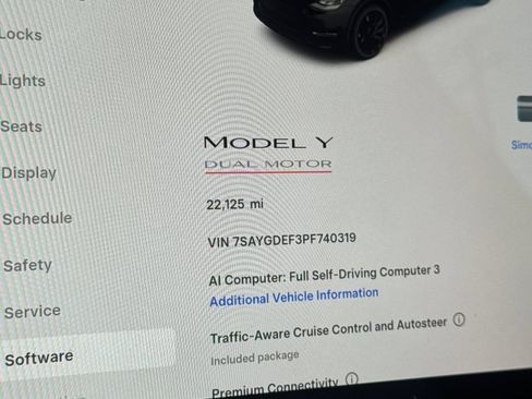 Used 2023 Tesla Model Y Performance AWD/4WD image 24