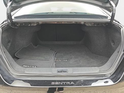 Used 2025 Nissan Sentra SV FWD image 27