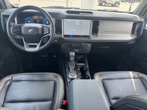 Used 2025 Ford Bronco Outer Banks AWD/4WD image 10