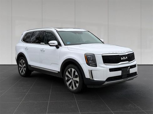 Used 2022 Kia Telluride S image 7