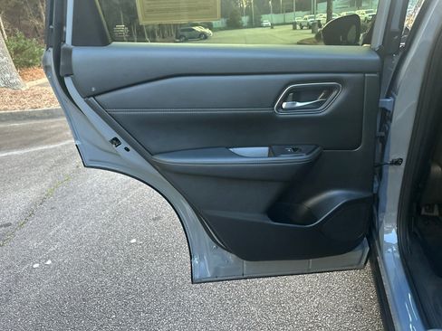 Certified 2024 Nissan Rogue Platinum image 22