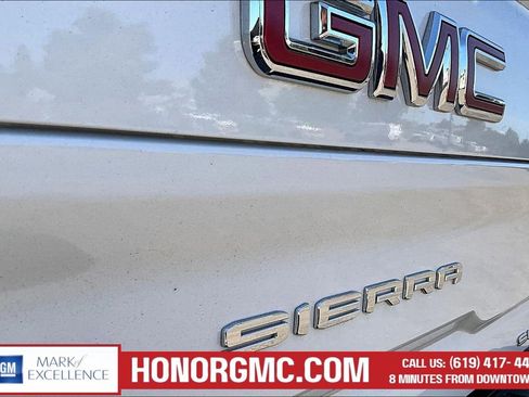 Used 2022 GMC Sierra 2500 SLT AWD/4WD image 24