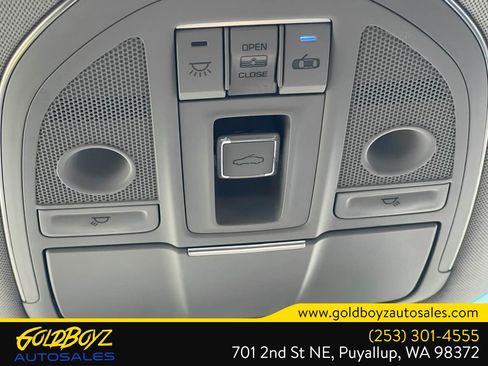 Used 2015 Hyundai Genesis 3.8 w/ Option Group 02 RWD image 39