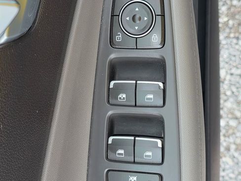 Used 2020 Hyundai Santa Fe SE w/ Cargo Package FWD image 13