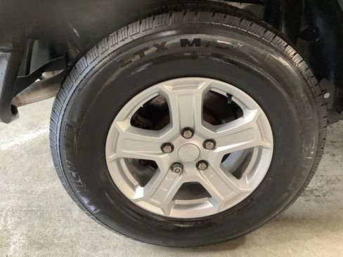 Used 2019 Jeep Wrangler Unlimited Sport S AWD/4WD image 10