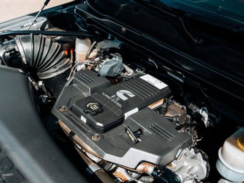 Used 2024 RAM 2500 Limited image 59