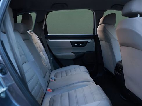 Used 2017 Honda CR-V LX image 17