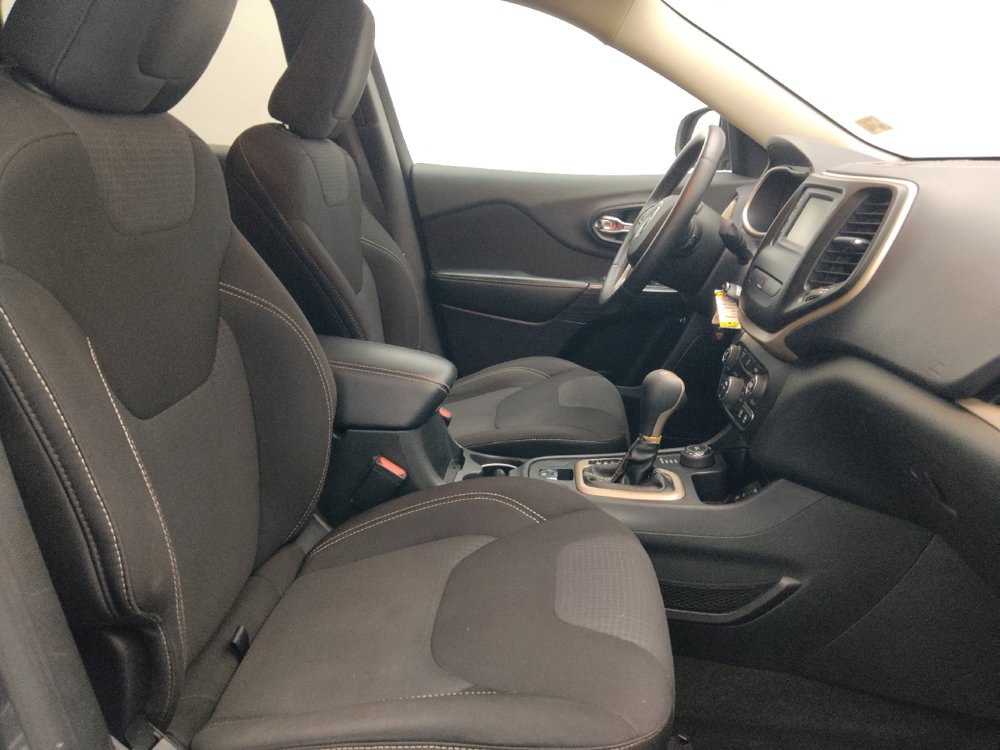Used 2015 Jeep Cherokee Latitude AWD/4WD image 21