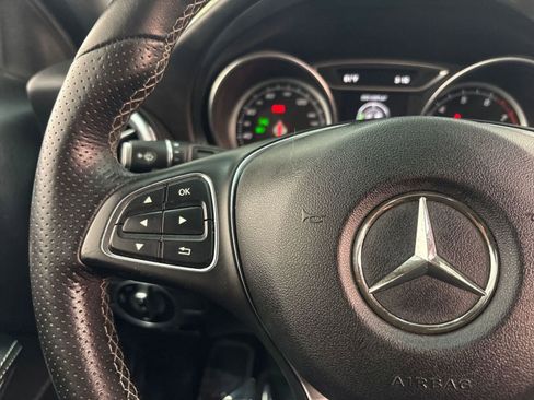 Used 2018 Mercedes-Benz GLA 250 image 14