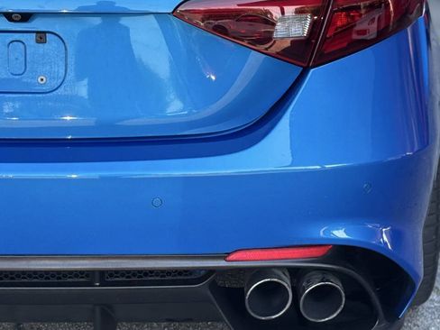 Used 2018 Alfa Romeo Giulia Quadrifoglio w/ Driver Assist Dynamic Package image 31