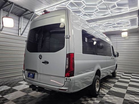 Used 2023 Mercedes-Benz Sprinter 3500 image 6