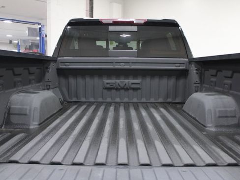 Used 2023 GMC Sierra 1500 SLT w/ SLT Premium Package AWD/4WD image 13