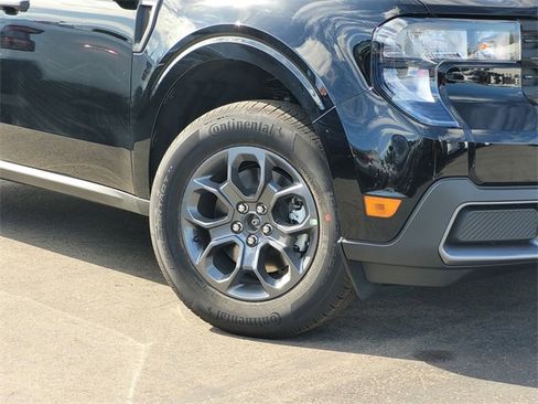 New 2025 Ford Maverick XLT image 2