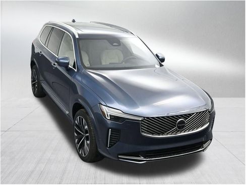 New 2026 Volvo XC90 B6 Plus w/ Protection Package Premier AWD/4WD image 19