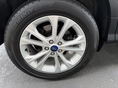 Used 2018 Ford Escape SE AWD/4WD image 36