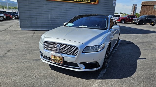 Used 2018 Lincoln Continental Reserve w/ Luxury Package AWD/4WD image 2