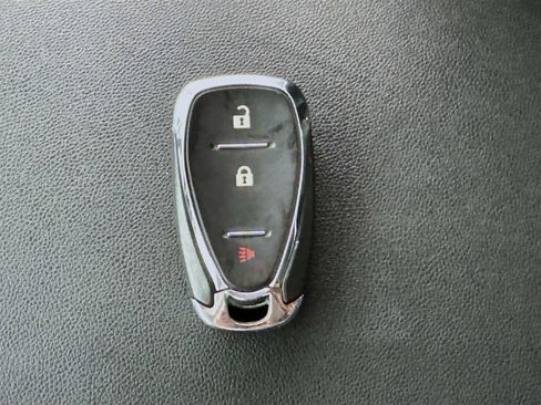 Used 2021 Chevrolet Equinox LT FWD image 25