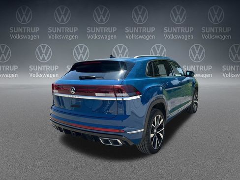 Used 2025 Volkswagen Atlas Cross Sport SEL Premium R-Line AWD/4WD image 40