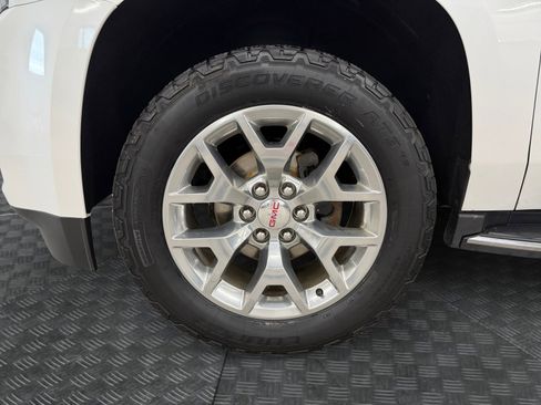 Used 2018 GMC Yukon SLT w/ Open Road Package AWD/4WD image 37