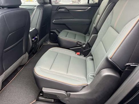 New 2026 GMC Acadia AT4 w/ Luxury Package image 11