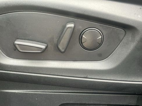 Used 2023 Ford Explorer XLT w/ Equipment Group 202A image 26