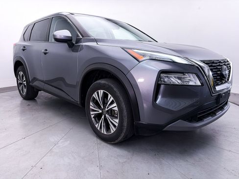 Used 2023 Nissan Rogue SV FWD image 9