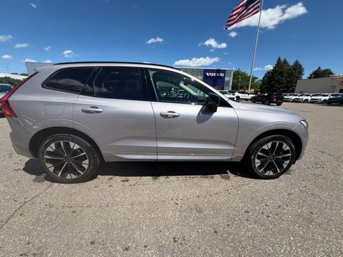 Used 2026 Volvo XC60 B5 Plus w/ Protection Package Premier AWD/4WD image 5