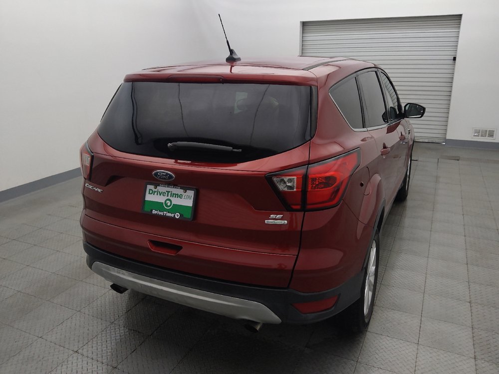 Used 2019 Ford Escape SE FWD image 7